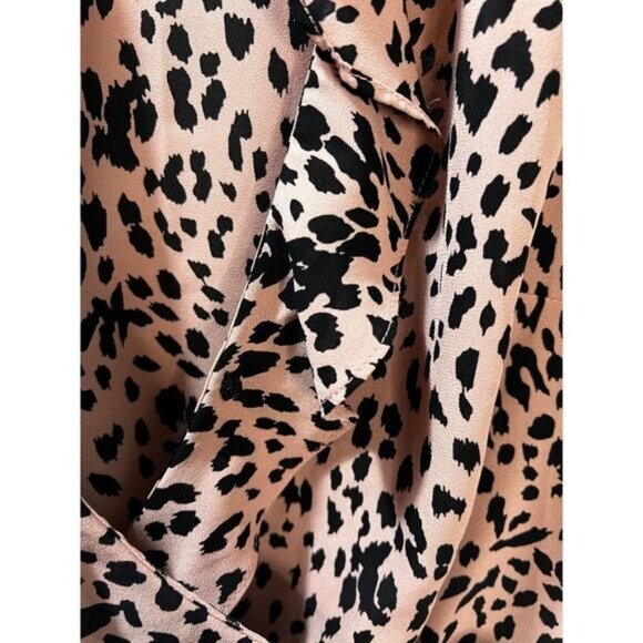 NEW Q&A Pink Leopard Ruffle Wrap Blouse‎ Large - Picture 3 of 6